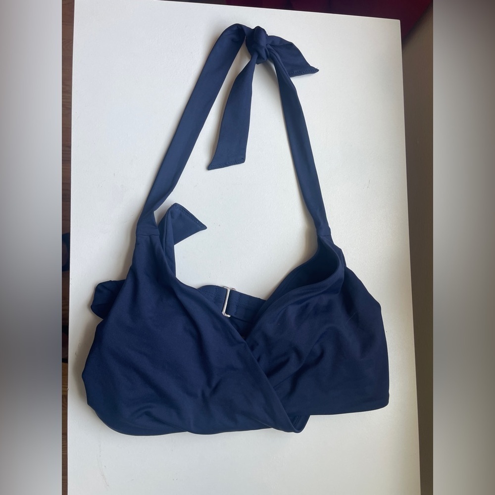 Athleta Bra Cup Wrap Navy Blue Bikini Top Halter 34 B/C - Picture 3 of 8